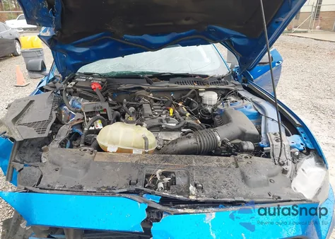 2021 Ford Mustang Ecoboost Fastback/Ecoboost Premium Fastback z USA, uszkodzony, nr VIN 1FA6P8TH1M5143415